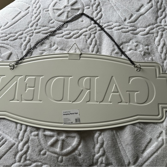 Metal Garden Sign with Black Lettering - Picture 9 of 9